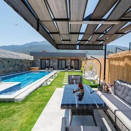 Villa Rose Stone